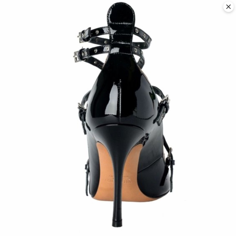 Valentino Garavani Black Patent Leather Studded Strappy Pumps Heels Size 38 Auth - Picture 6 of 16